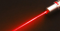 Utilisation d'un pointeur laser rouge 5mW